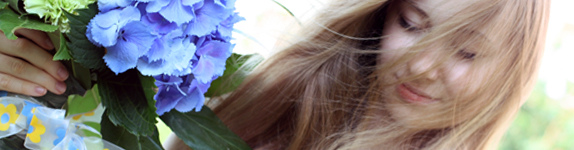 букет для девушки цветы подарок синие глаза аранжировка дизайн кемерово
