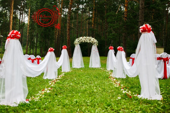 арка для выезной регистрации свадьба кемерово флористика выездная.jpg www.flofra.ru.jpg 2