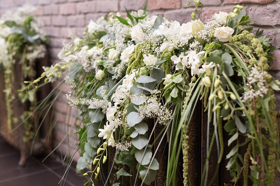 18 цветы кемерово кузбасс флористика свадьба невеста декор президиум композиции www.flofra.ru