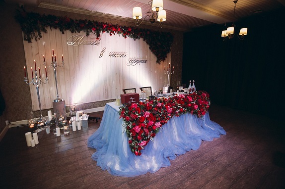 osennyaya-svadba-floristika-cvety-dekor-buket-nevesty-marsala-kemerovo-www-flofra-ru-5